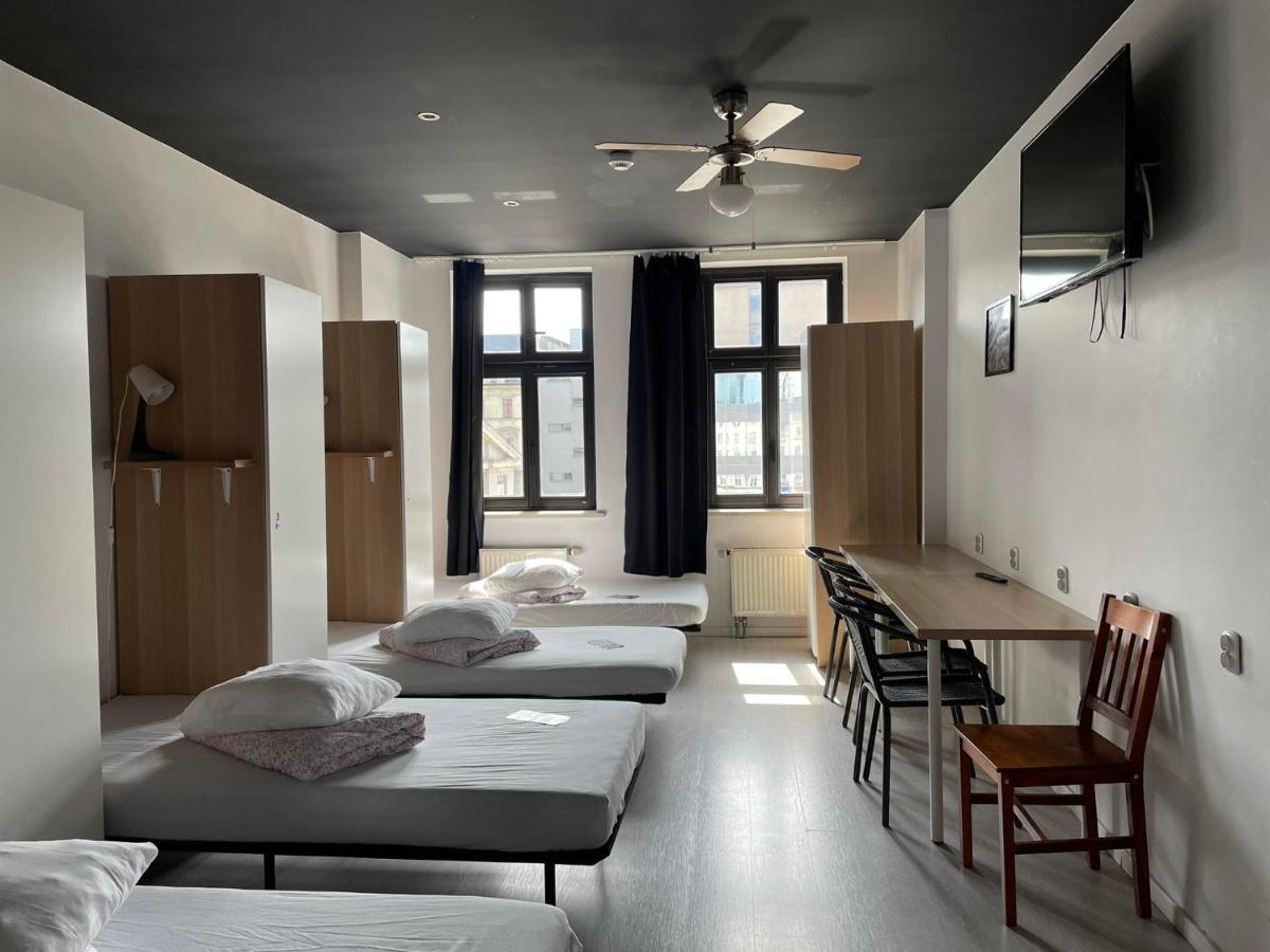 Hostel Kamienica Rynek 7 Katowice Esterno foto