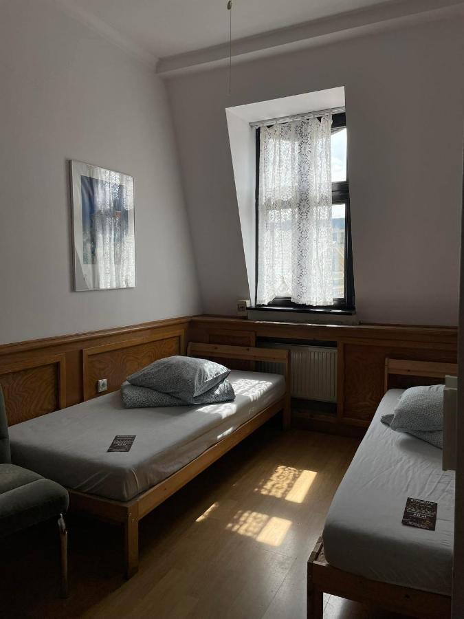 Hostel Kamienica Rynek 7 Katowice Esterno foto