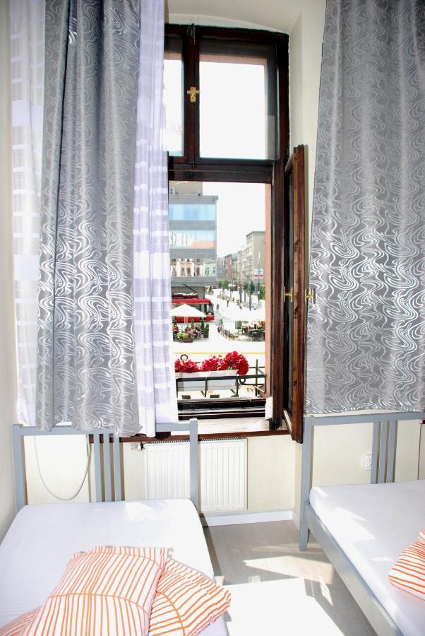 Hostel Kamienica Rynek 7 Katowice Esterno foto
