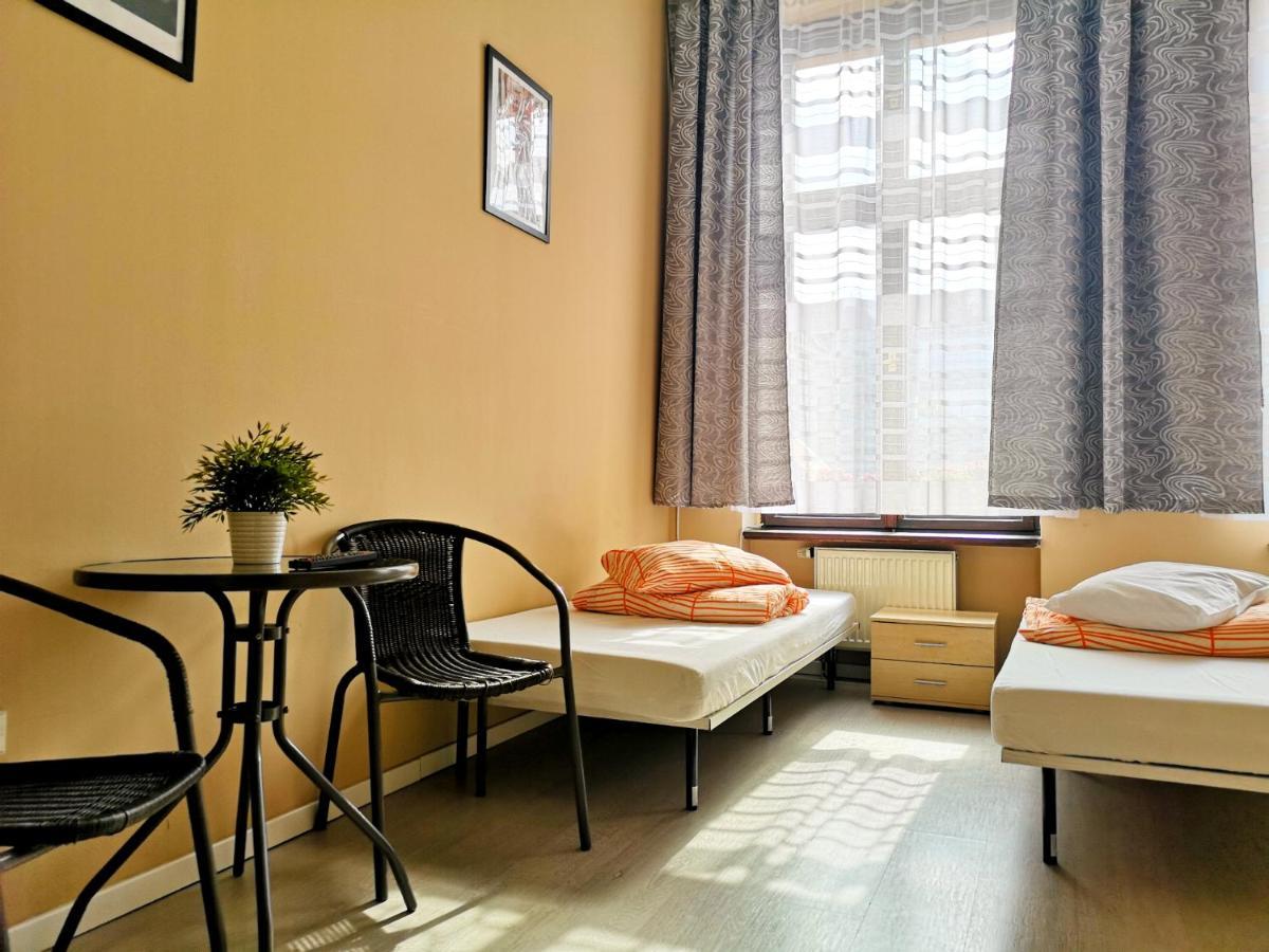 Hostel Kamienica Rynek 7 Katowice Esterno foto