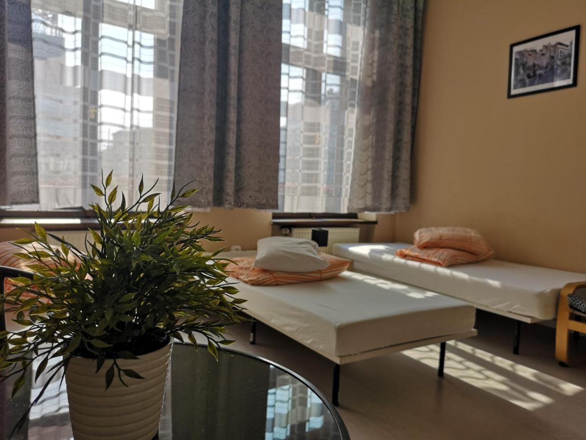 Hostel Kamienica Rynek 7 Katowice Esterno foto